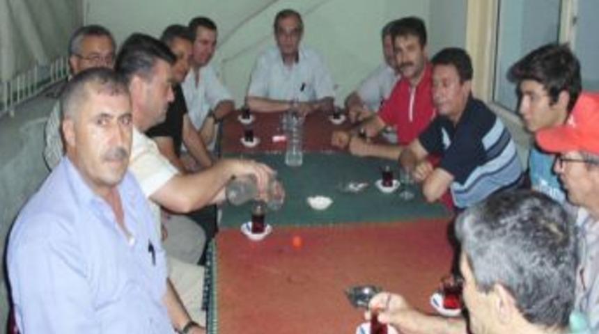 Ak Parti&rsquo;den İftar Sonrası Mahalle Ziyaretleri