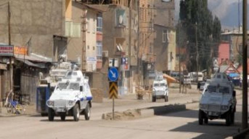 Y&uuml;ksekova'da Gerginlik