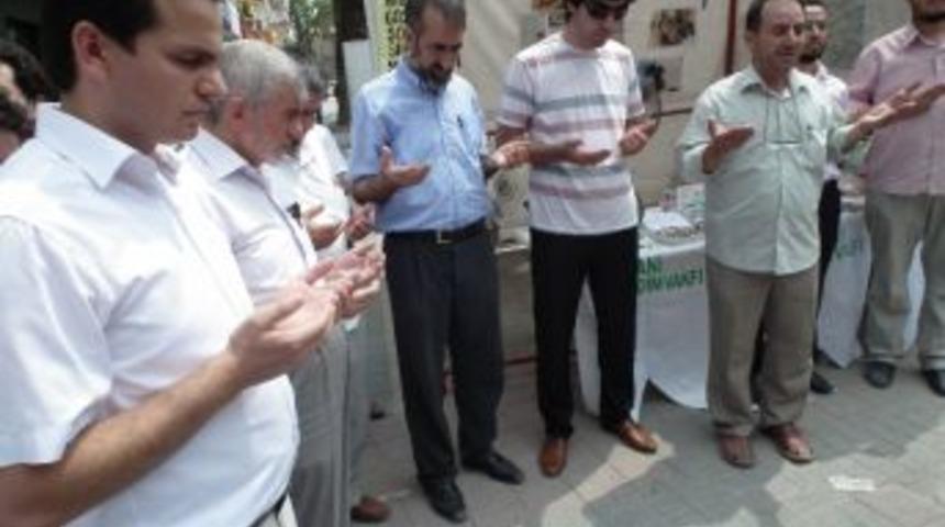 K&uuml;tahya&rsquo;da Arakanlı M&uuml;sl&uuml;manlar İ&ccedil;in Dua