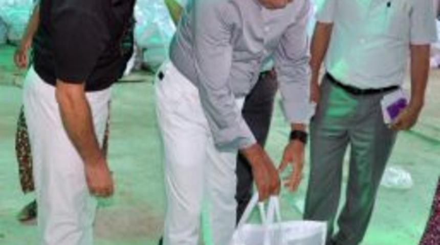 Manavgat Belediyesi İhtiya&ccedil; Sahiplerine Ulaşıyor