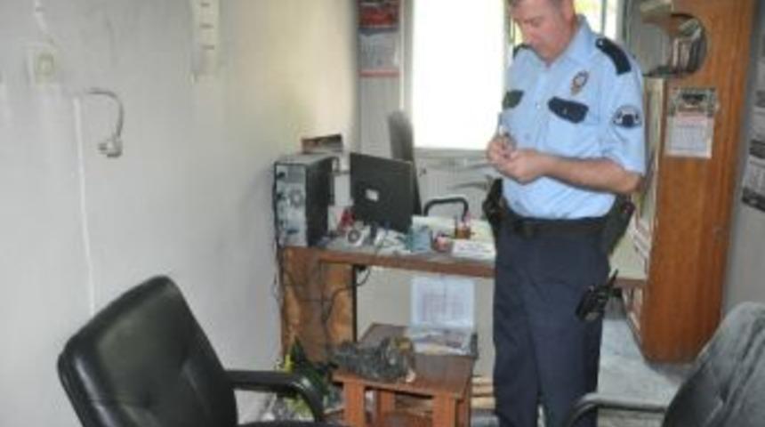 Turgutalp Belediye Binasında Yangın