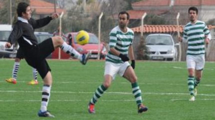 Manisa Belediyespor Yetenekli Futbolcu Arıyor