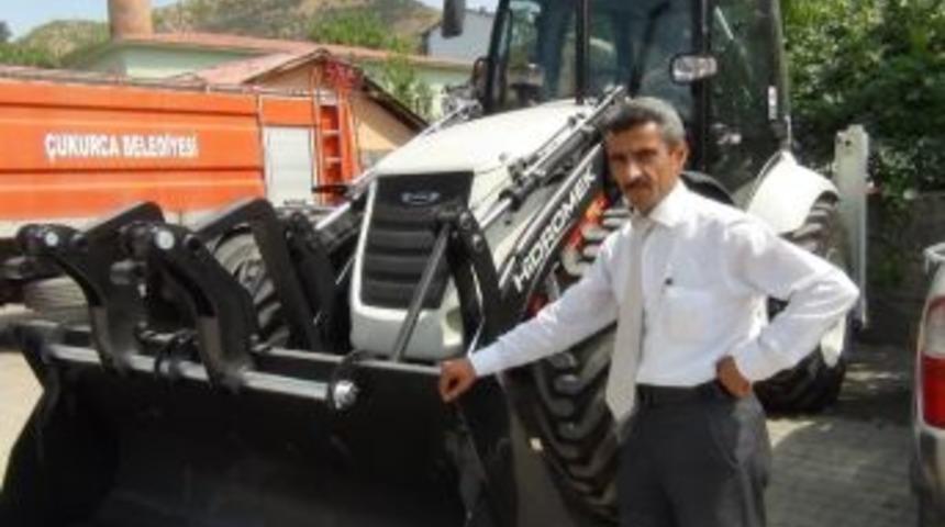 &Ccedil;ukurca Belediyesi'ne Yeni İş Makineleri