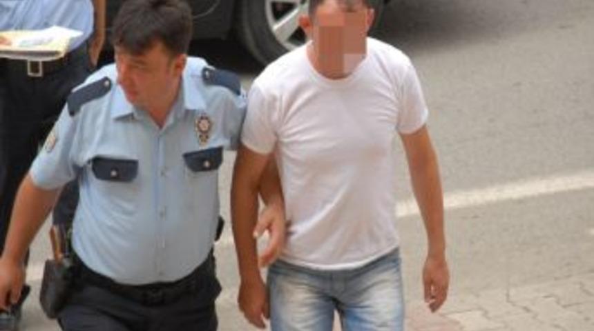 Eşini Bı&ccedil;akladığı İddia Edilen Şahıs G&ouml;zaltına Alındı