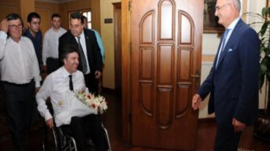 Samsunspor Y&ouml;netimi Başkan Yılmaz&rsquo;ı Ziyaret Etti