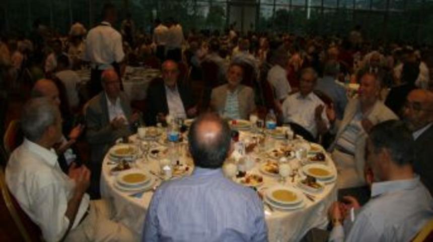 Zenginle, Fakir Aynı Sofrada Buluştu