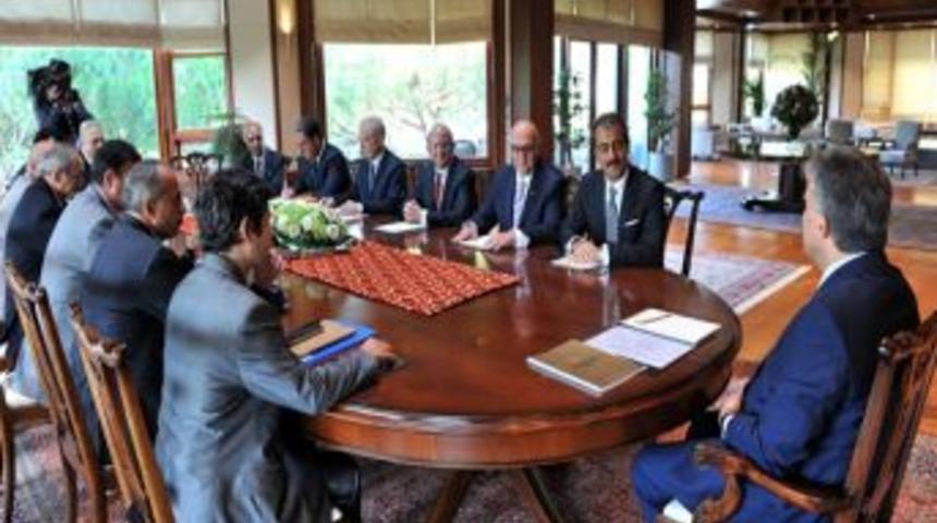 G&uuml;l, Cemaat Vakıfları Temsilcisi Vingas'ı Kabul Etti