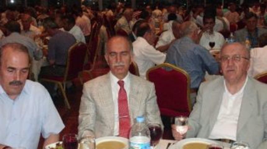 İhtiyaç Sahibi 200 Aileye Erzak Yardımı