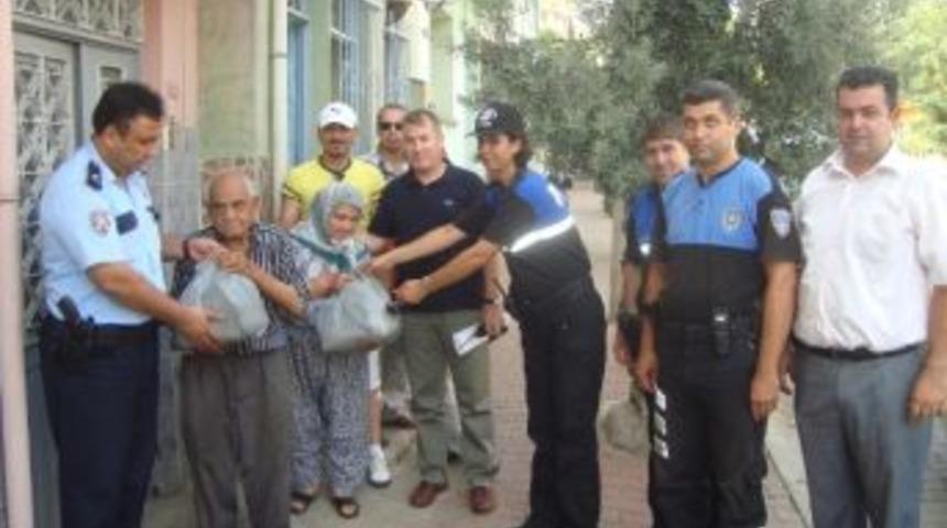 &Ouml;demiş Polisi 90 Aileye Erzak Yardımında Bulundu