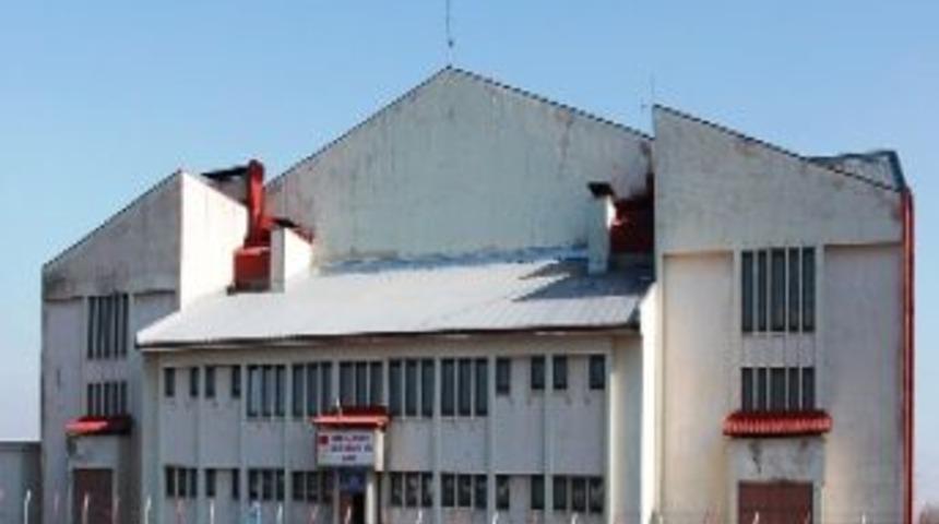 Spor Salonunun Çatısı İçin Ödenek Müjdesi