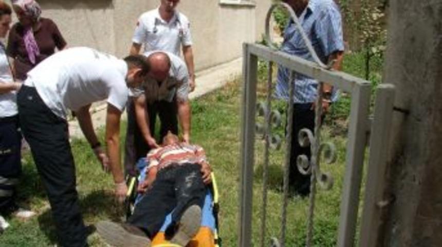 Baygınlık Ge&ccedil;iren Şahsın Yardımına 112 Yetişti