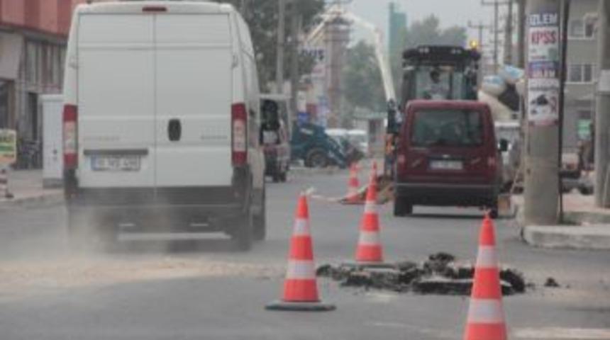 Belediyelerin Parası B&ouml;yle &Ccedil;ar&ccedil;ur Ediliyor