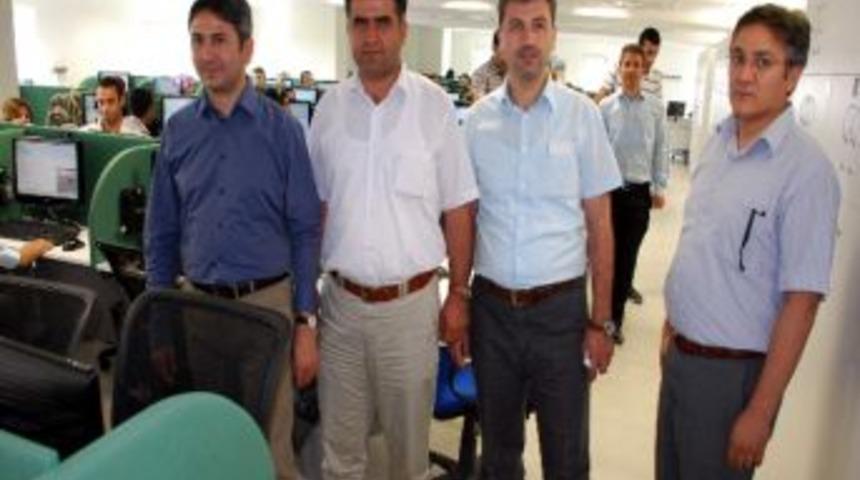 Ahmet Aydın, 182 Çağrı Merkezi'ni Gezdi