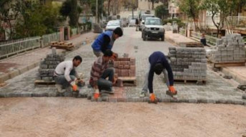 Karşıyaka&rsquo;da 210 Sokak Yenileniyor