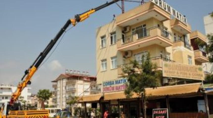 Manavgat Belediyesi'nden G&ouml;r&uuml;nt&uuml; Kirliliği İle M&uuml;cadele