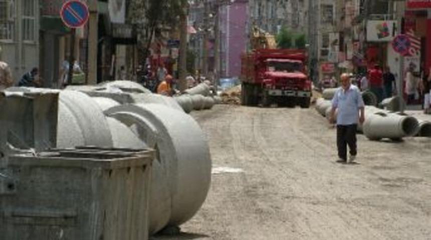 Orhan Kemal Caddesinde Başlayan &Ccedil;alışmalar Şehit Teğmen Yavuzer Caddesine Geldi