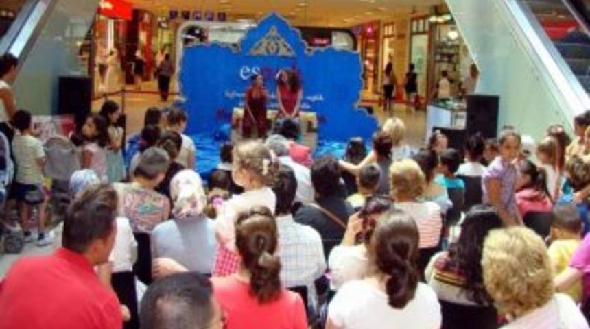 Minik &Ccedil;ocuklar Espark'ta Tiyatro İle Eğleniyor