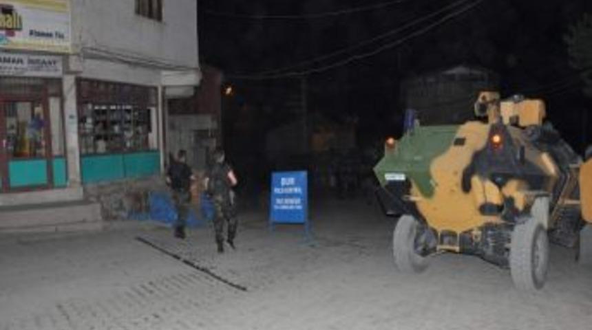 Şırnak&rsquo;ta Polis Aracına Ses Bombalı Saldırı