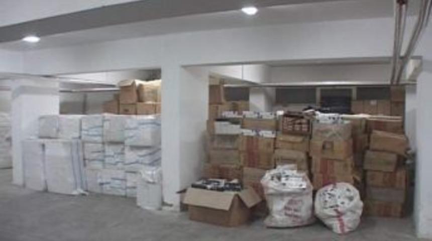 İzmir'de Ka&ccedil;ak Sigara Operasyonu