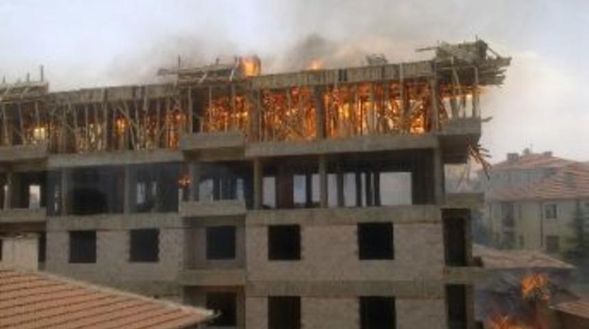Kırşehir&rsquo;de İnşaat Halindeki Binada Yangın