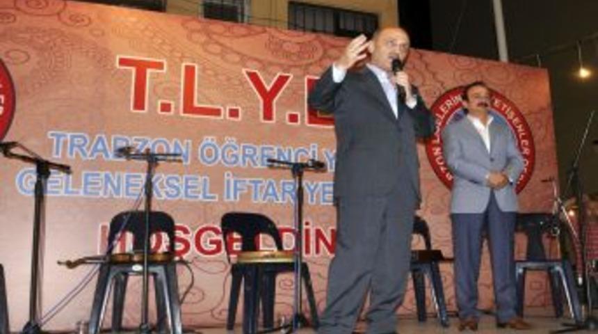 Bakan Bayraktar Iftarda Hemşerileriyle Buluştu