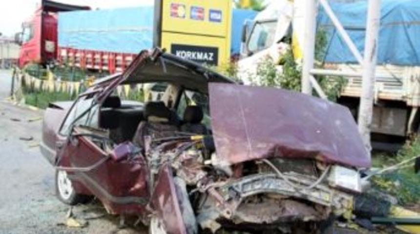 Erzin&rsquo;de Trafik Kazası: 1 &Ouml;l&uuml;, 5 Yaralı