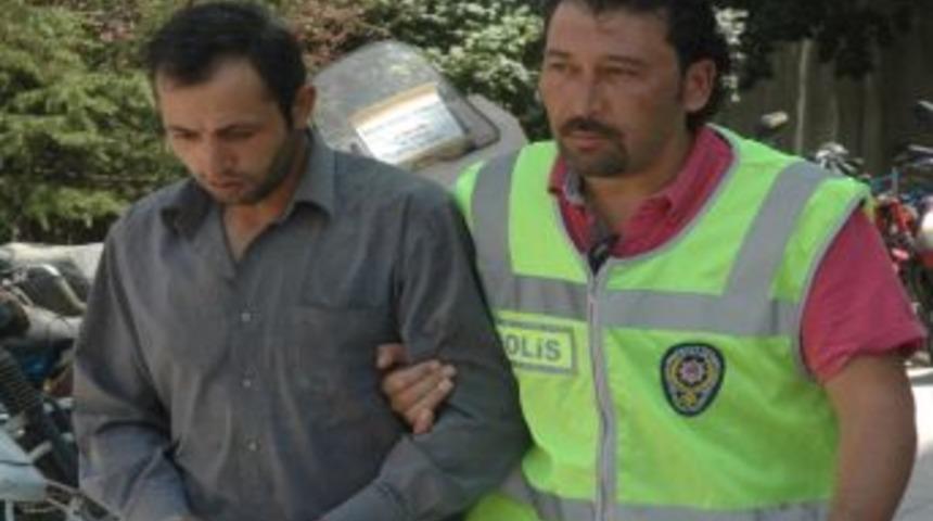 Kablo &Ccedil;aldı 20 Sabıkası Olunca Tutuklandı