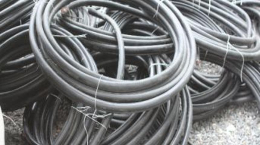 İspir&rsquo;de Hırsız- Polis Kovalamacası