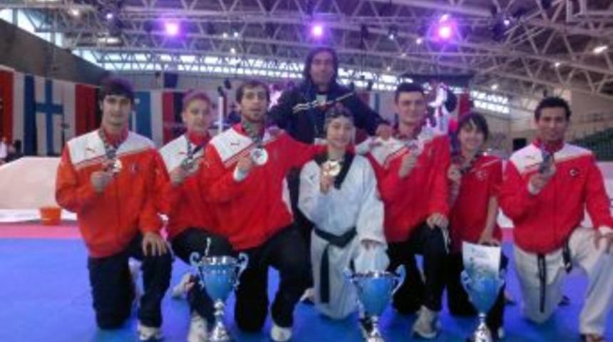 Milli Sporcu Ve &Ouml;ğrencisi &Ouml;ld&uuml;r&uuml;ld&uuml;