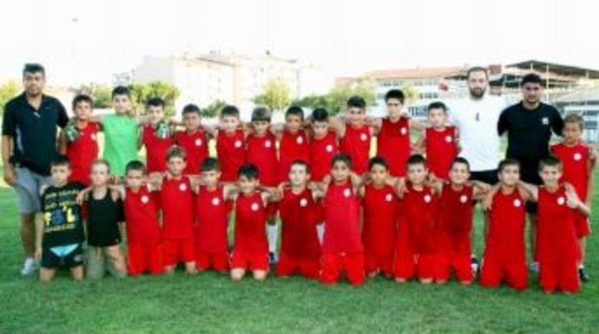 Burhaniye&rsquo;de Spor Okullarına Yoğun İlgi