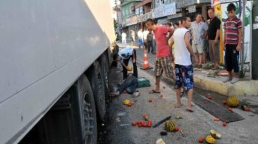 Tır Ara&ccedil;ları Bi&ccedil;ti, Karayolu Meyve Tarlasına D&ouml;nd&uuml;