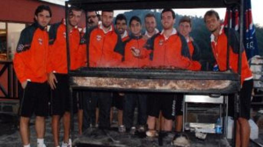 Adanasporlu Futbolcular Stres Attı