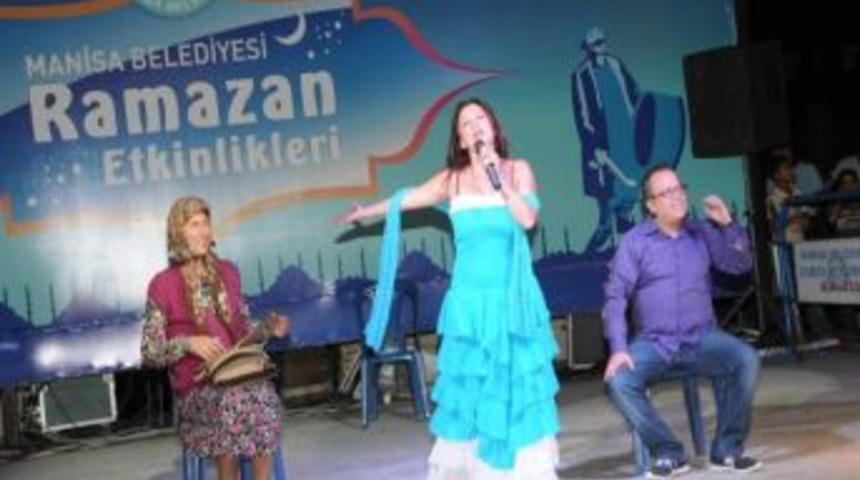 'd&uuml;n Ve Bug&uuml;n' Oyunu Hem G&uuml;ld&uuml;rd&uuml; Hem D&uuml;ş&uuml;nd&uuml;rd&uuml;