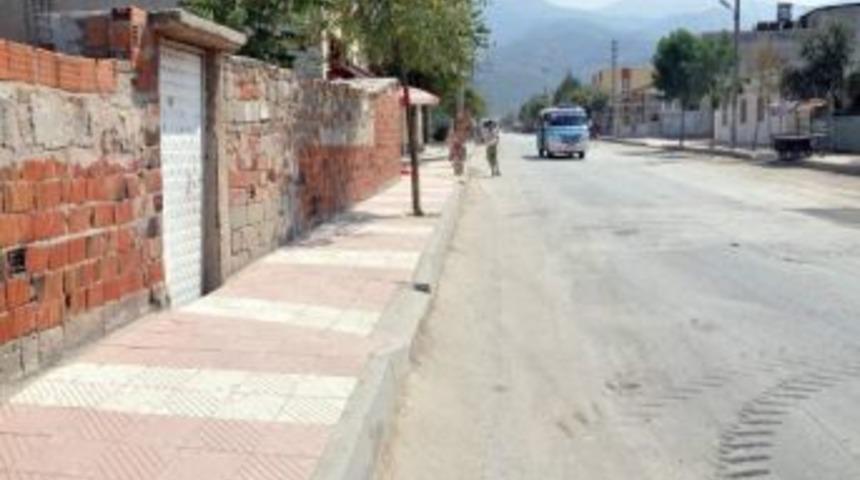 Mahallelerde D&uuml;zenleme &Ccedil;alışmaları S&uuml;r&uuml;yor