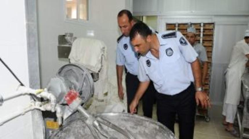 Karşıyaka&rsquo;da Fırınlara Ramazan Denetimi