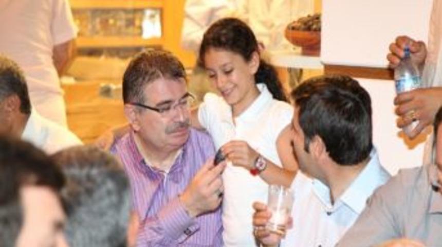 İ&ccedil;işleri Bakanı İdris Naim Şahin&rsquo;den Sakarya&rsquo;ya &Ouml;vg&uuml;