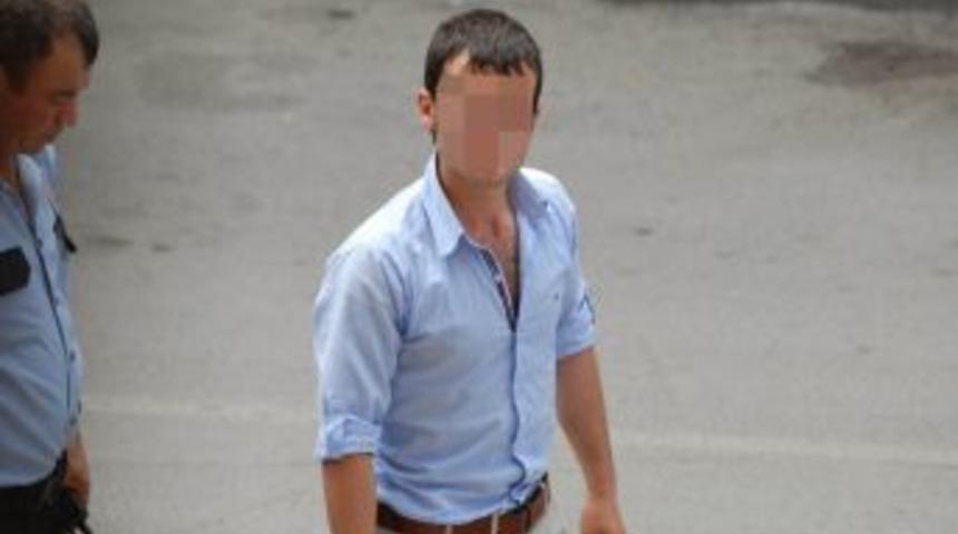 Yaralamalı Kazaya Karışan Ara&ccedil; S&uuml;r&uuml;c&uuml;s&uuml; Adliyeye Sevk Edildi