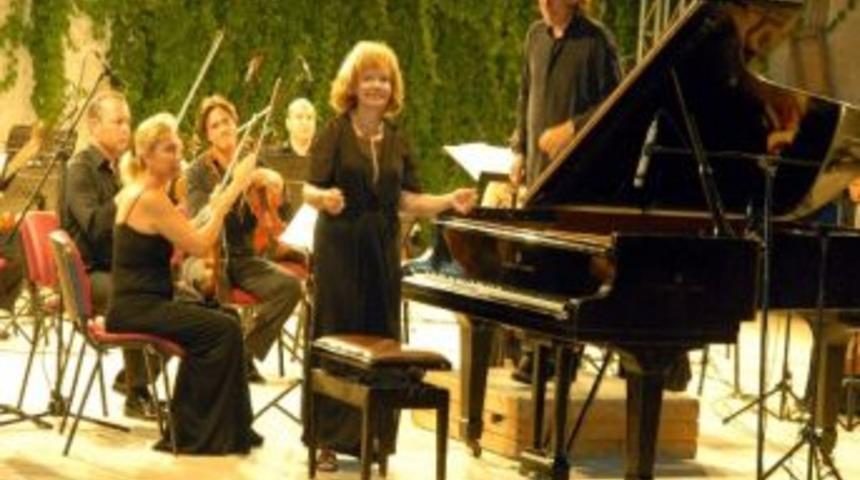 Dat&ccedil;a'da İdil Biret R&uuml;zgarı