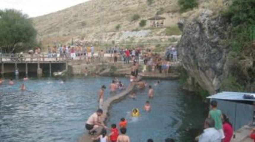 Sıcaktan Bunalanlar Mesire Alanına Koştu