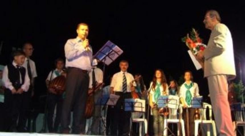 &Ccedil;an'da T&uuml;rk Musiki Derneği Konseri