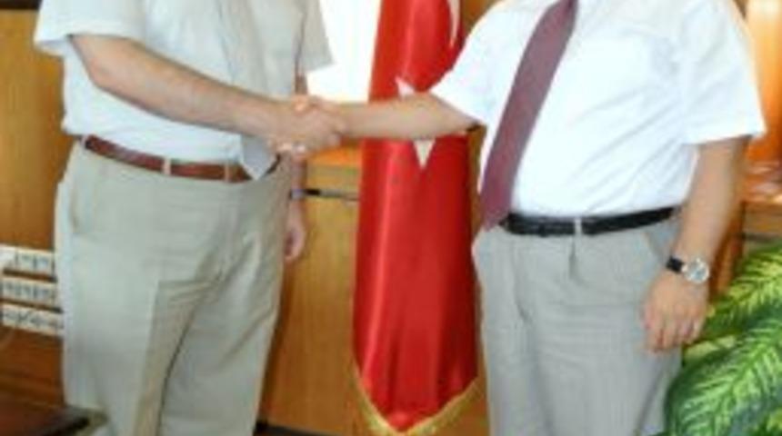 İZ&Uuml; Hukuk Fak&uuml;ltesi &Ouml;ğrencilerine İzmir Adliyesi&rsquo;nde Uygulamalı Eğitim