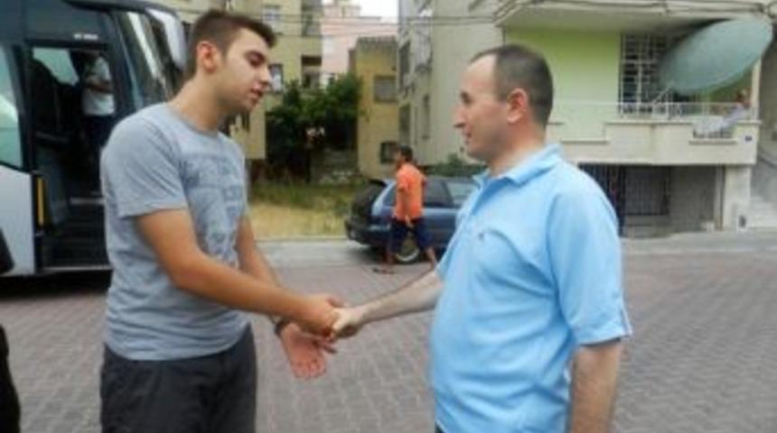 Umep'in Gen&ccedil;leri &Uuml;lkelerine D&ouml;nd&uuml;