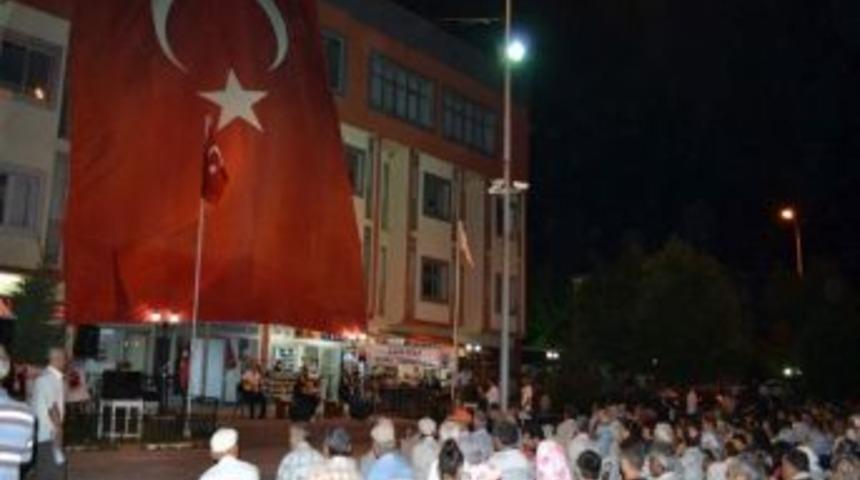 Aşıklar Kale&rsquo;de Atıştı