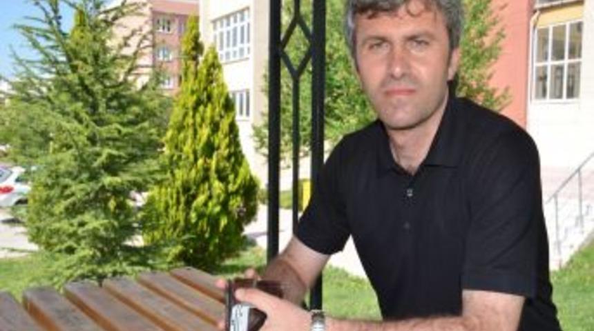 "K&uuml;rt Devleti I&ccedil;in Yeterli Altyapı Yok Ama Barzani&rsquo;nin Eli G&uuml;&ccedil;lenir"