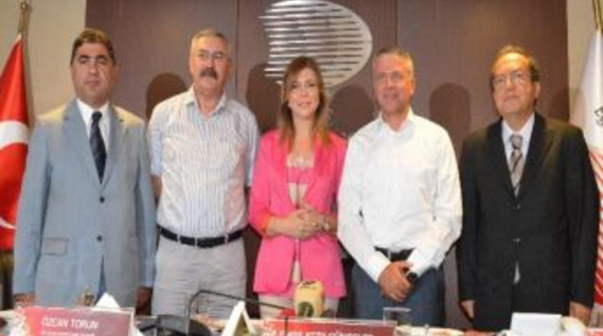 İzmir Moda İle Markalaşacak