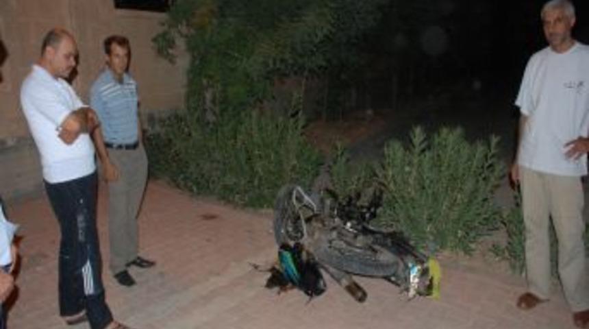 Midyat&rsquo;ta Motosiklet Kazası: 2 Yaralı