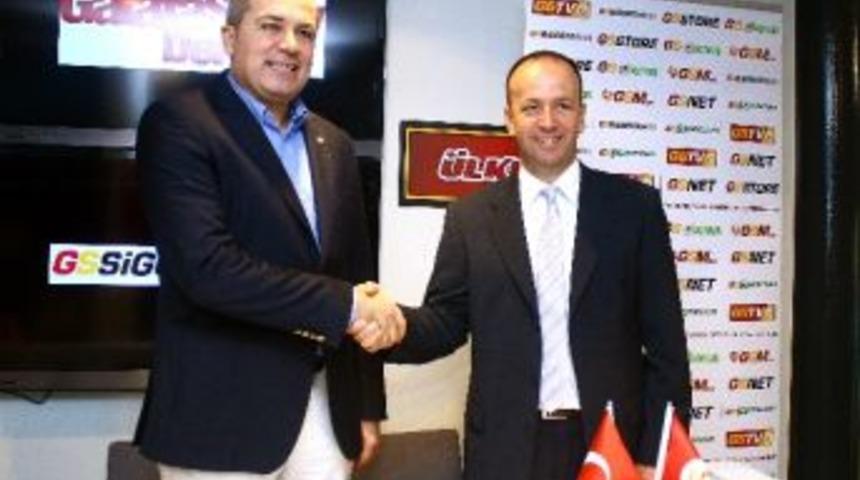 Ekrem Memnun Galatasaray'da