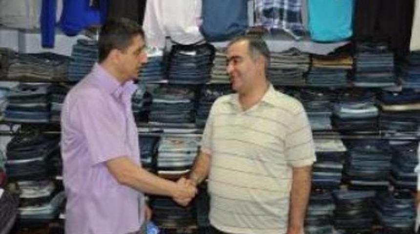 Erg&uuml;neş, esnafın sorununu dinledi