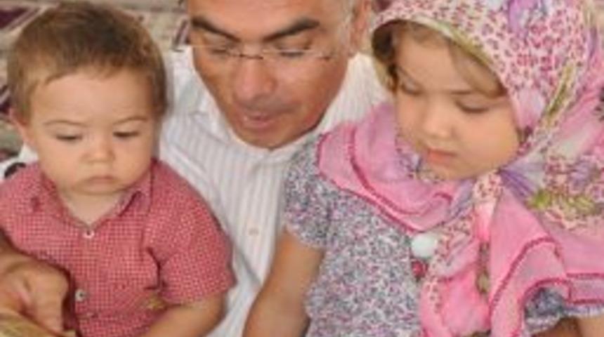 Erdemli&rsquo;de Diyanet Yayınları Satış Noktasına Yoğun İlgi