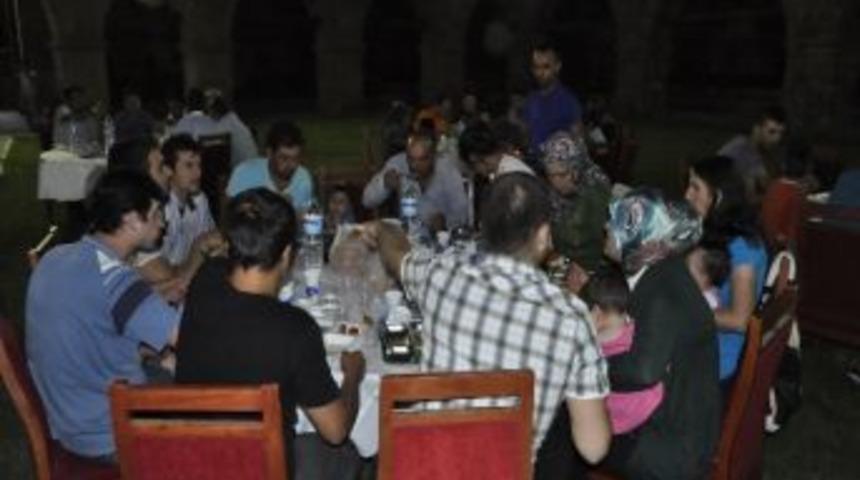 İncesu &Uuml;lk&uuml; Ocaklarından İftar Yemeği